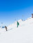 Skifahrer bei der Abfahrt 