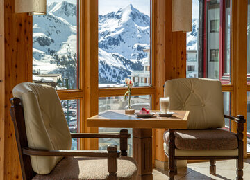 Gemütliche Sitzecke im Hotel Konradin