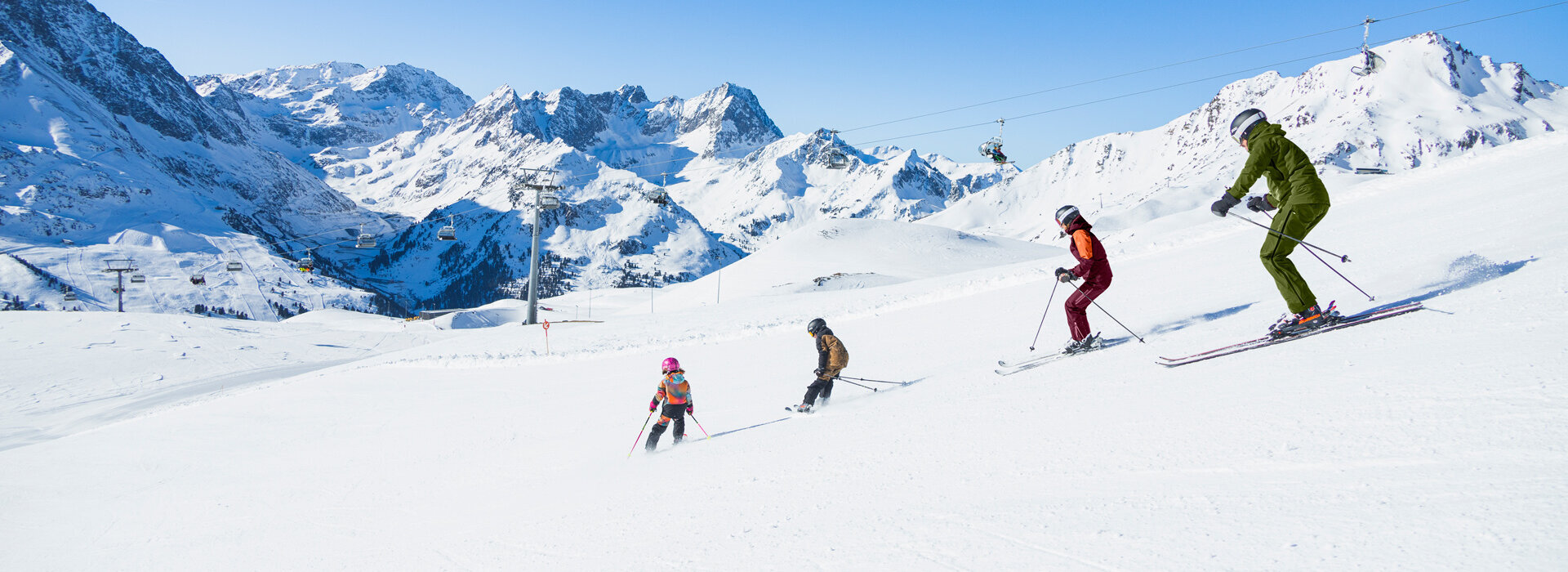 Gruppe von Skifahrern im Kühtai