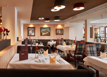 Moderner Restaurantbereich im Hotel Konradin