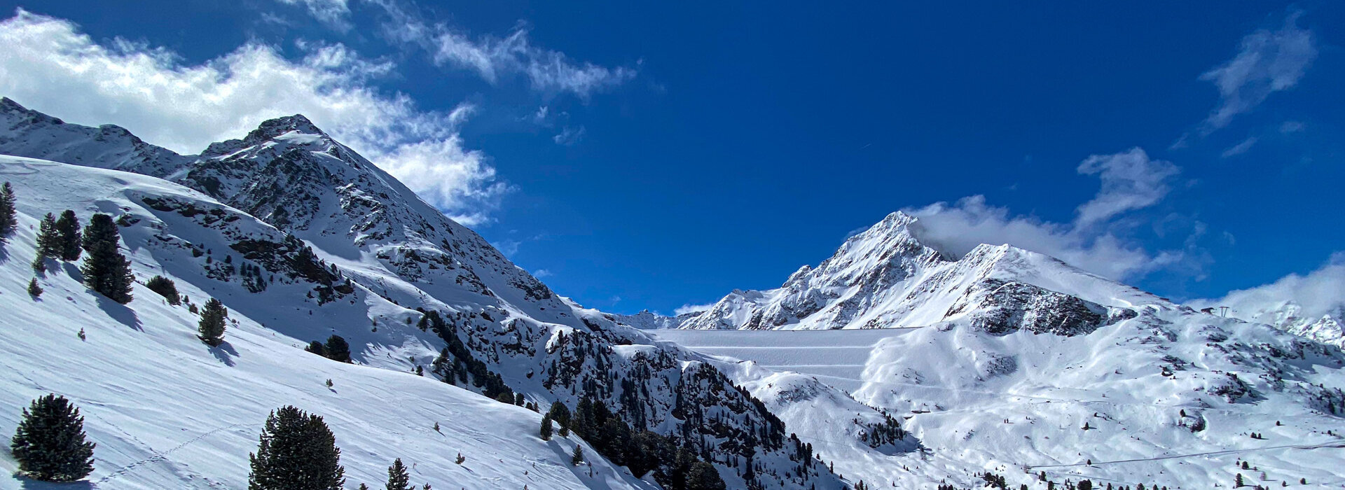 Verschneites Bergpanorama im Kühtai